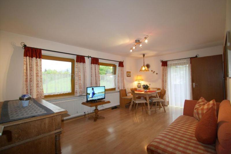 Apartment Bachbauernhof Bayerisch Gmain